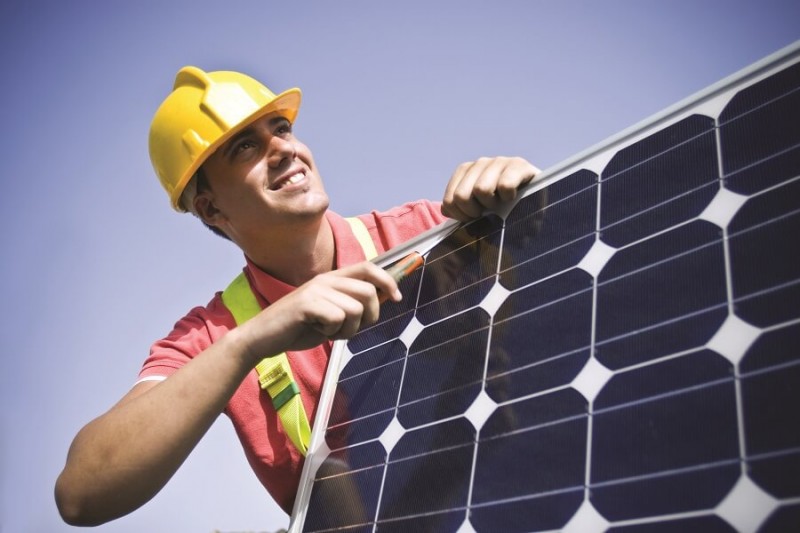 Aerotermia y fotovoltaica, el combo perfecto para generar energía limpia en tu casa