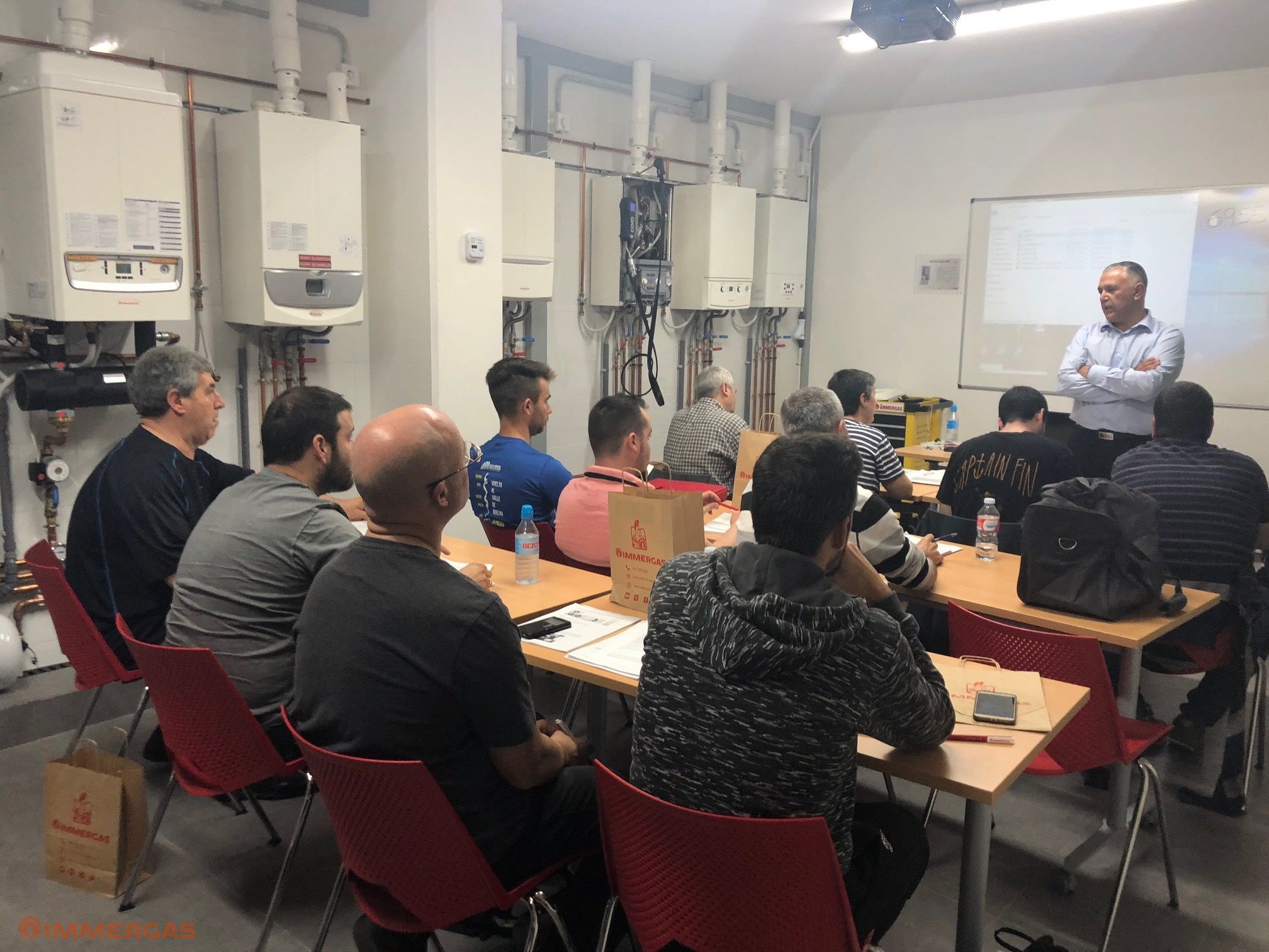 NUEVOS CURSOS DE FORMACIÓN DE SISTEMAS HÍBRIDOS